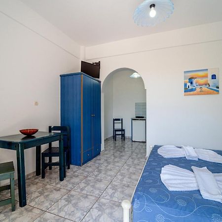 Marousi Suites Перисса Экстерьер фото