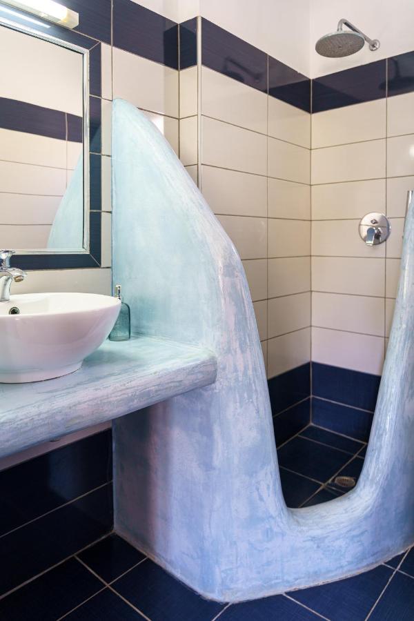 Marousi Suites Перисса Экстерьер фото